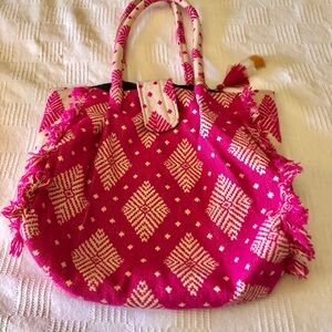 Cute summer tote with tassel